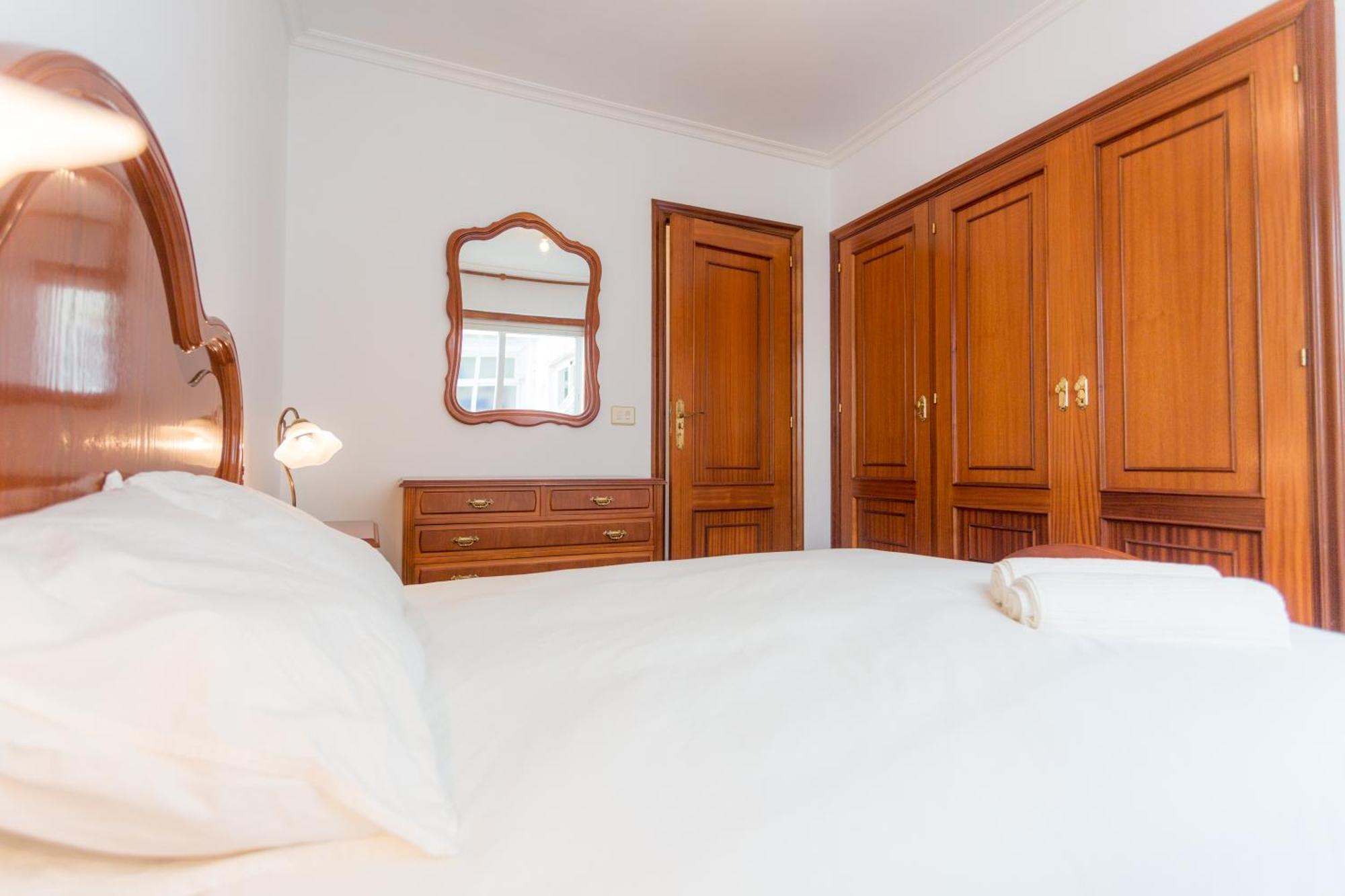 Disfruta De Melide En Este Amplio Apartamento Zewnętrze zdjęcie