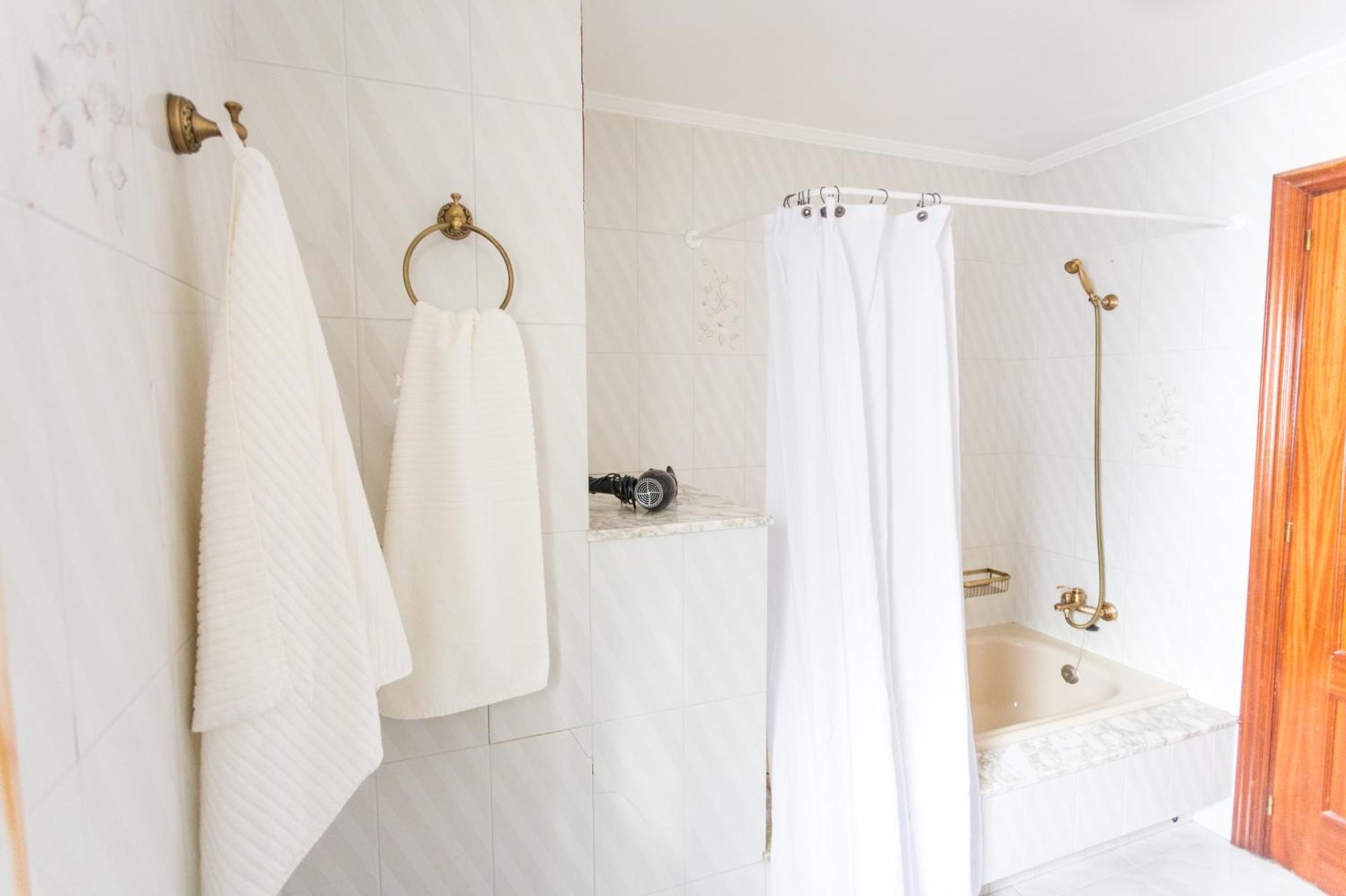 Disfruta De Melide En Este Amplio Apartamento Zewnętrze zdjęcie